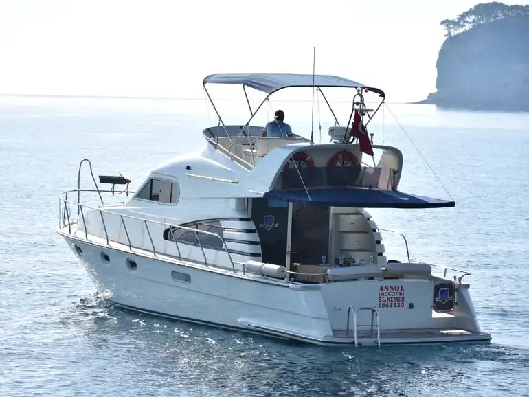 Kemer Yat Kiralama 14m Özel Yapım